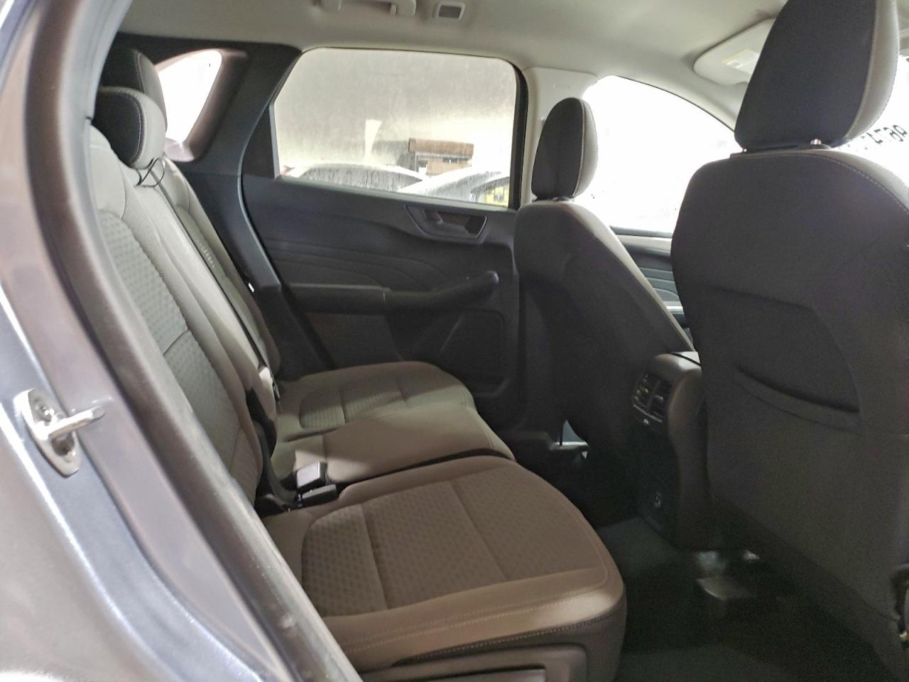 2022 FORD ESCAPE SE photo 11