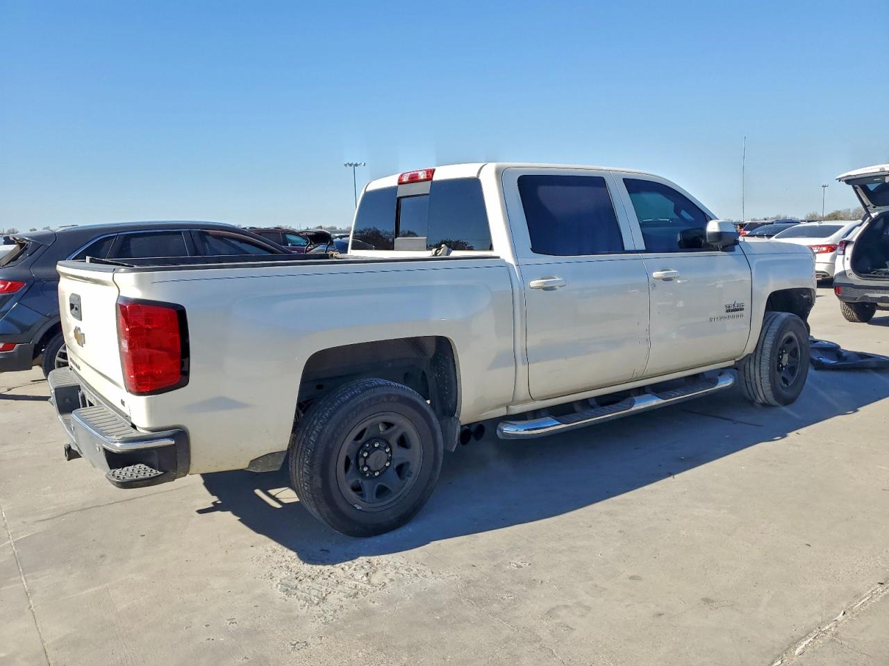 2014 CHEVROLET SILVERADO C1500 LT photo 3