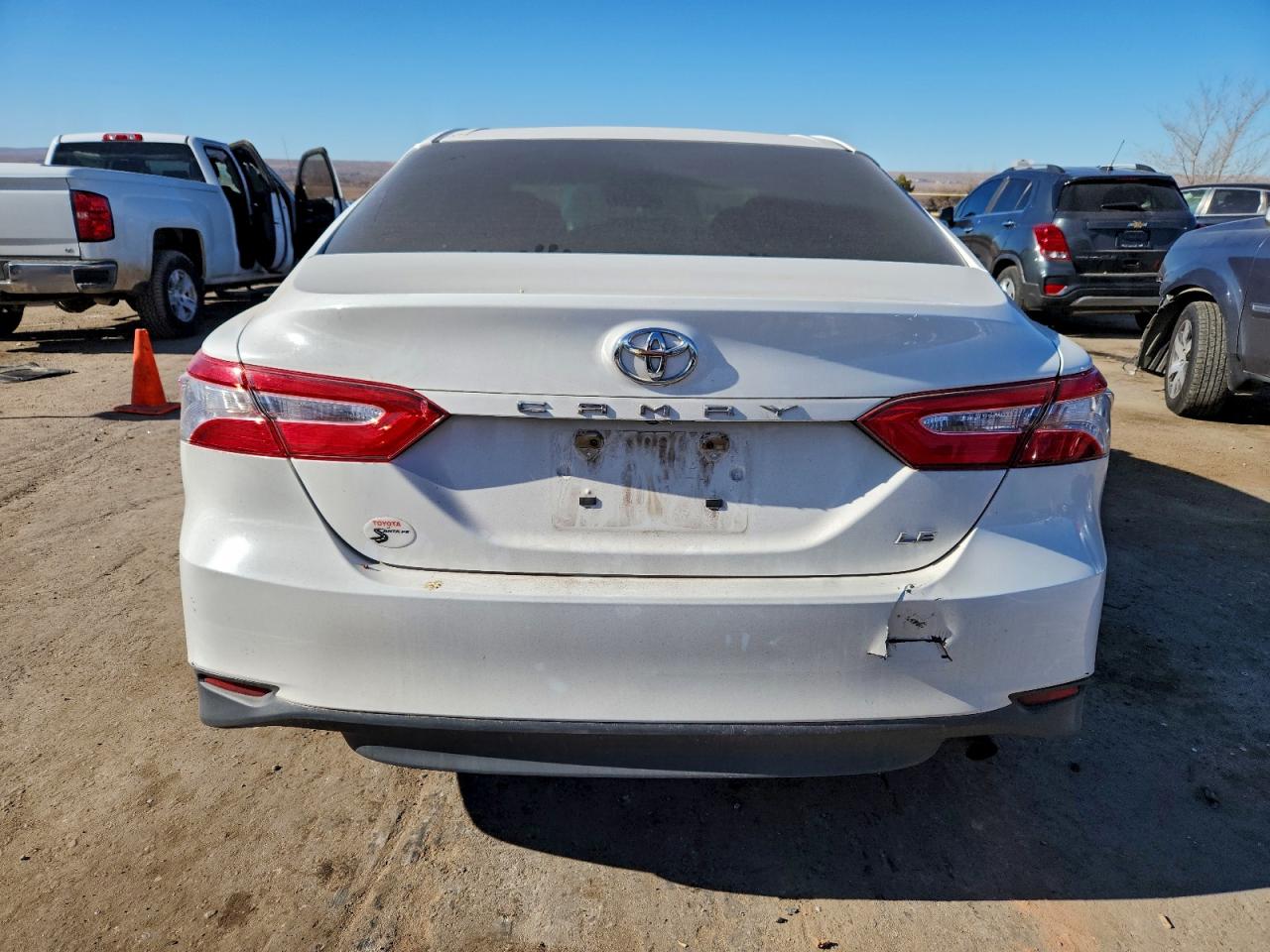2018 TOYOTA CAMRY L photo 6
