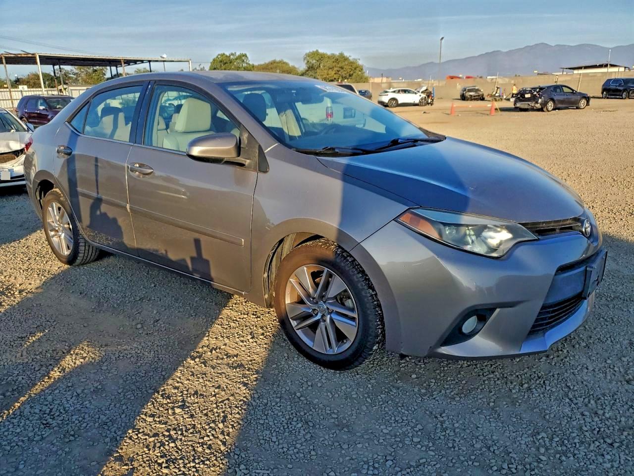 2014 TOYOTA COROLLA ECO photo 7
