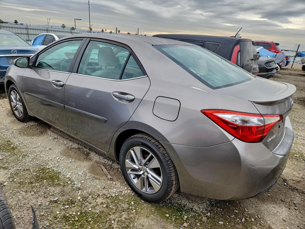 2014 TOYOTA COROLLA ECO photo 3
