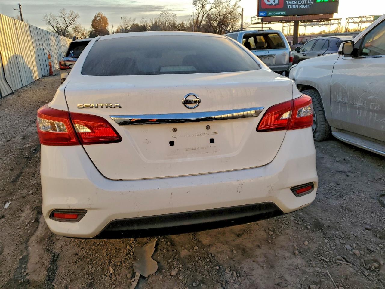 2016 NISSAN SENTRA S photo 6