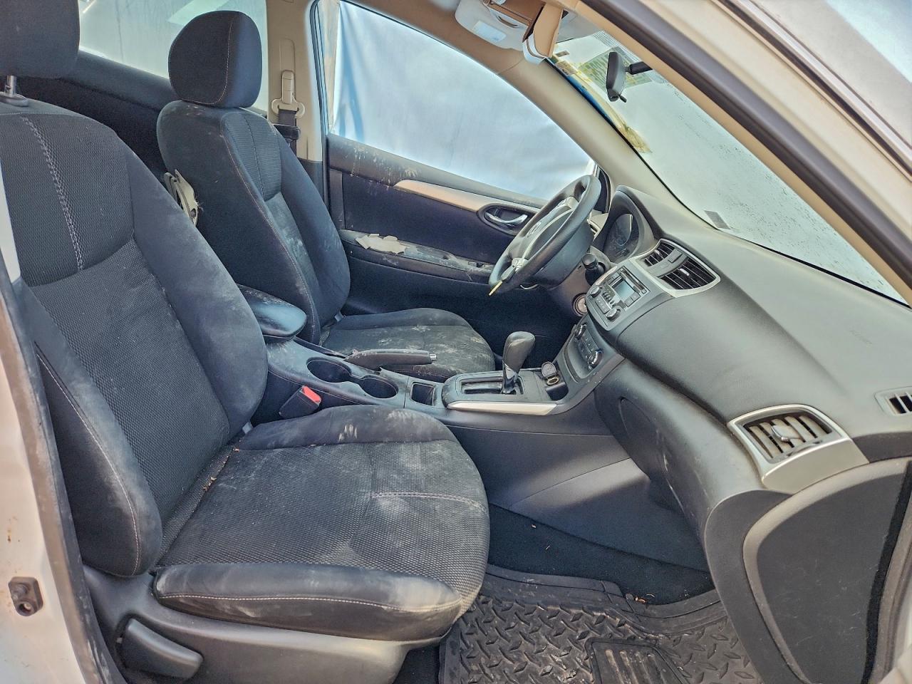 2016 NISSAN SENTRA S photo 7