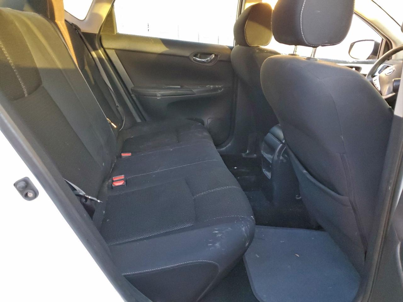 2016 NISSAN SENTRA S photo 10