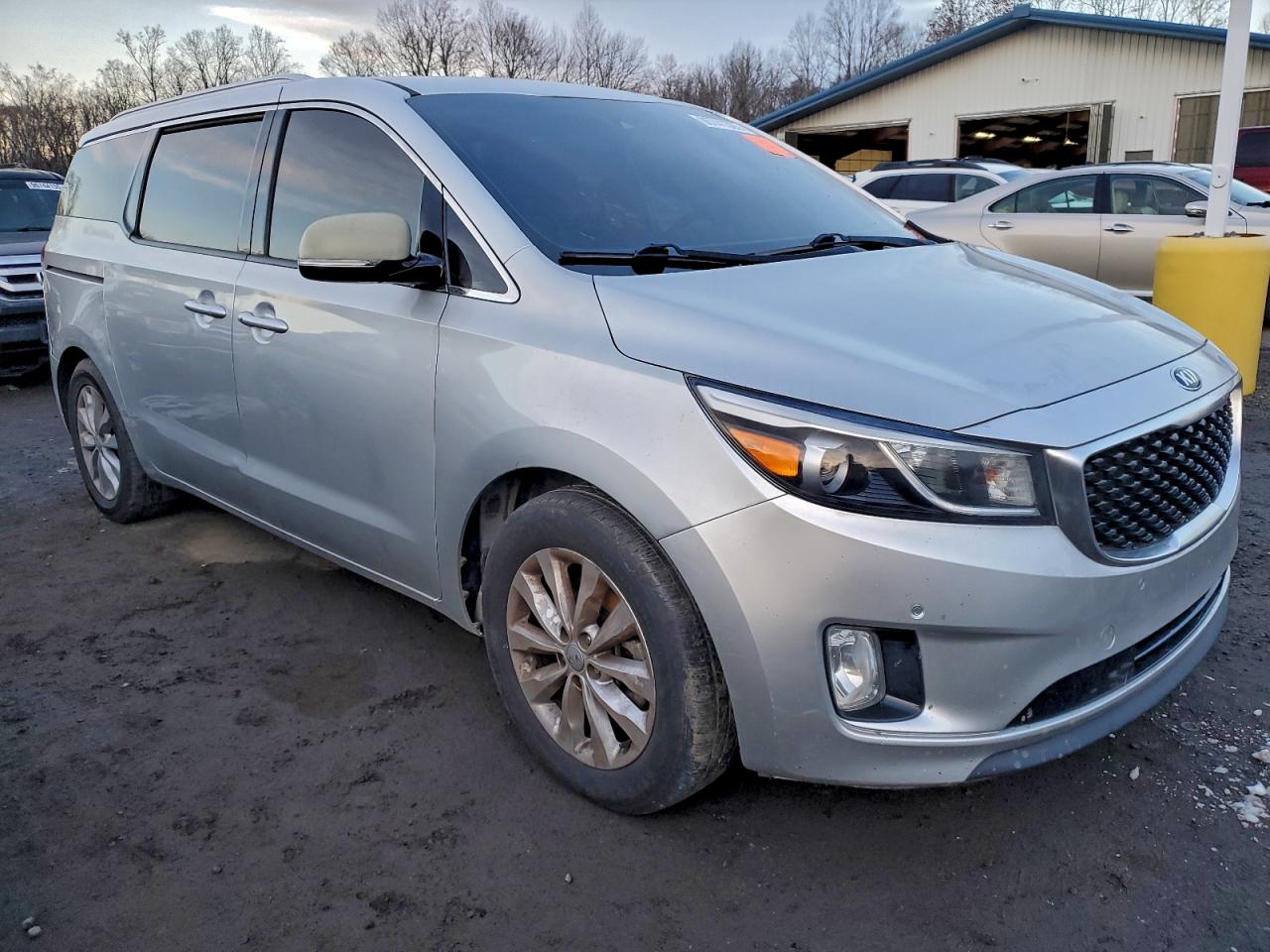2017 KIA SEDONA EX photo 4