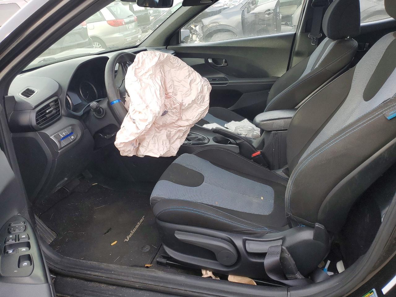 2020 HYUNDAI VELOSTER BASE photo 7
