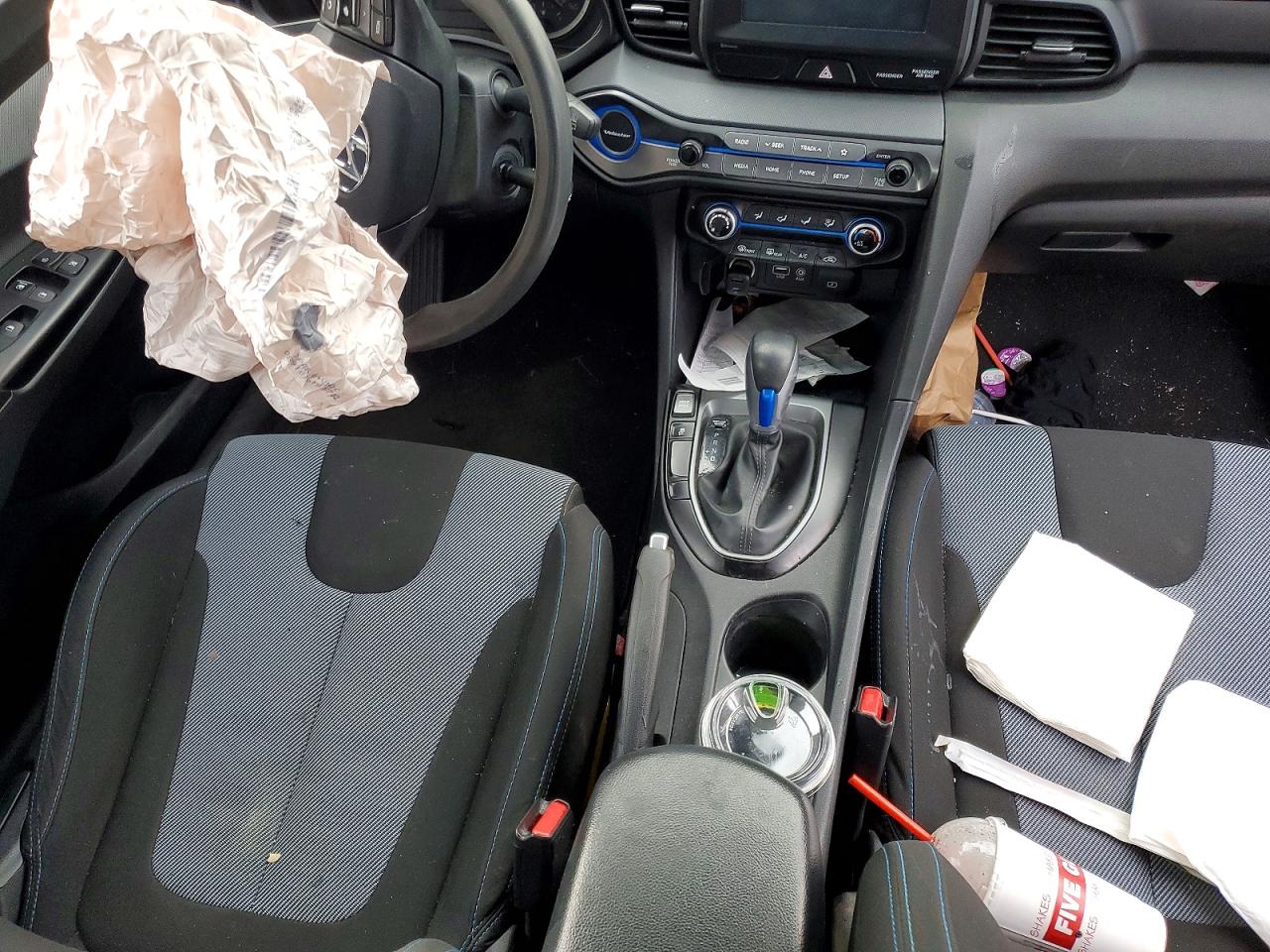 2020 HYUNDAI VELOSTER BASE photo 8
