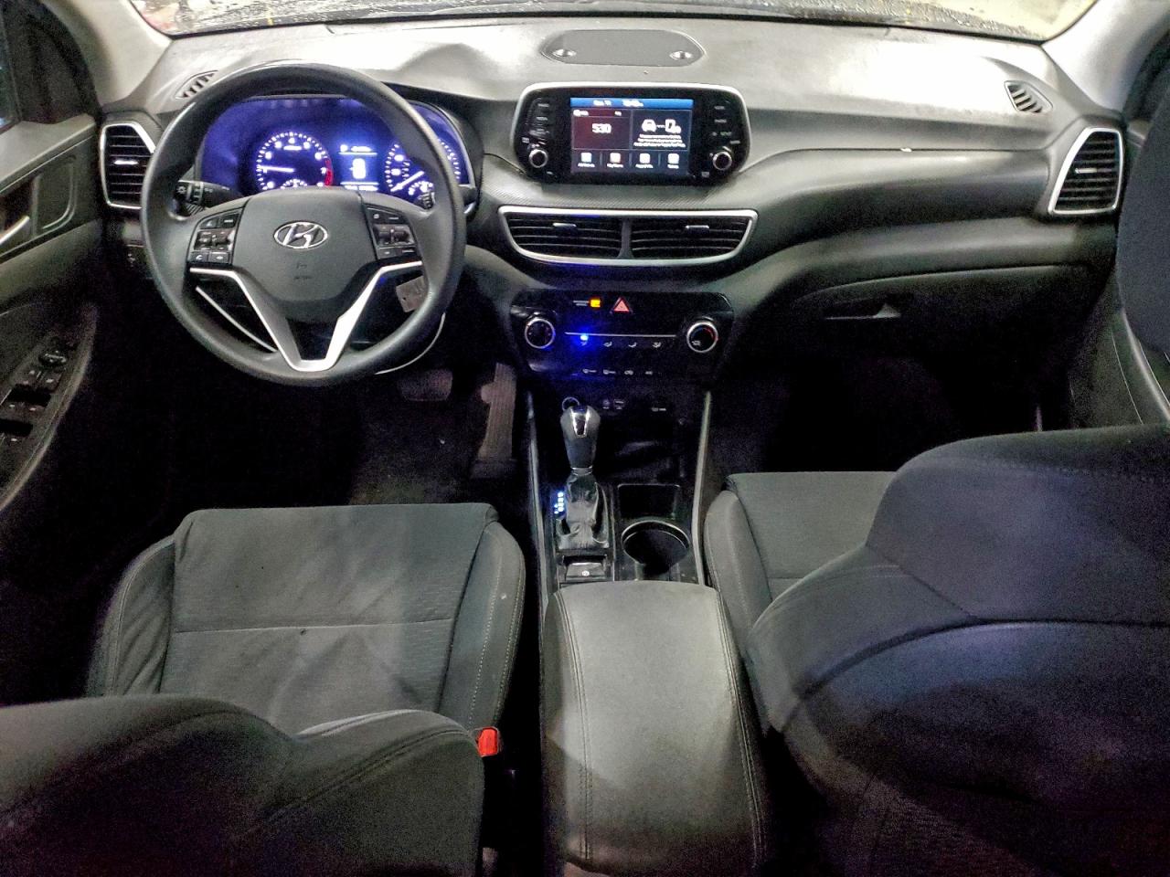 2020 HYUNDAI TUCSON SE photo 8