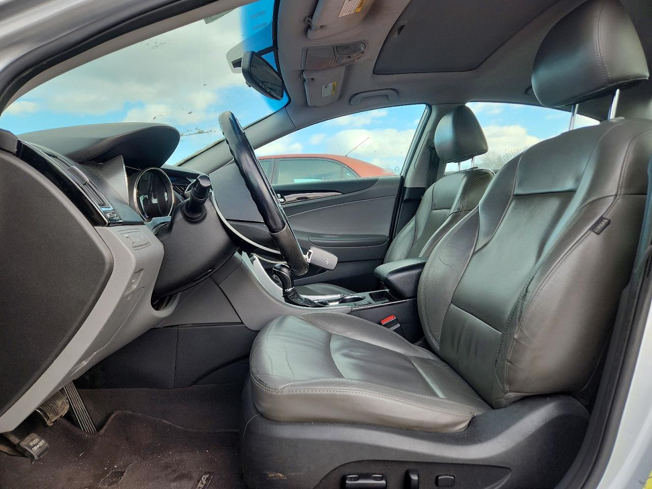 2011 HYUNDAI SONATA photo 7