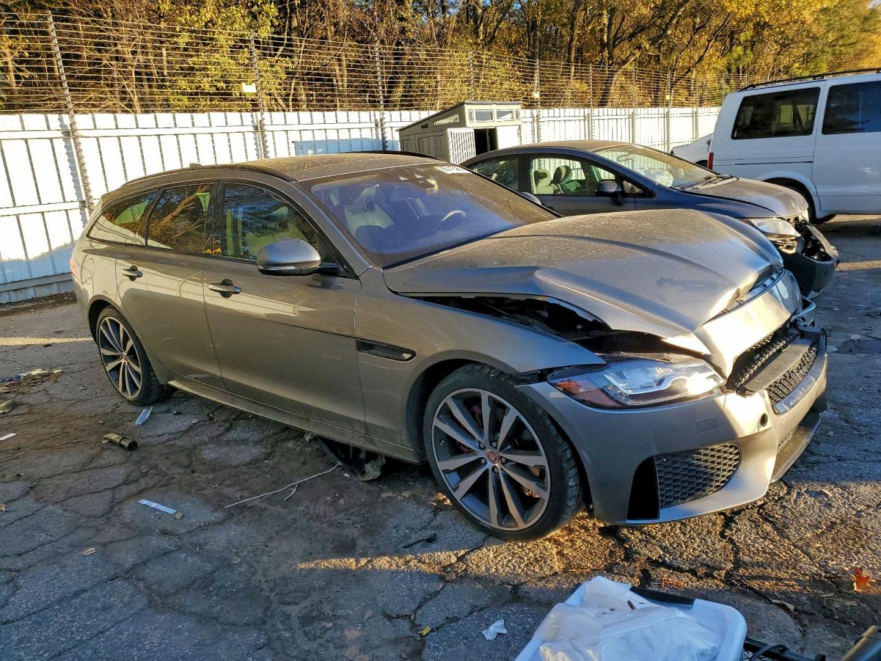 2018 JAGUAR XF S photo 4