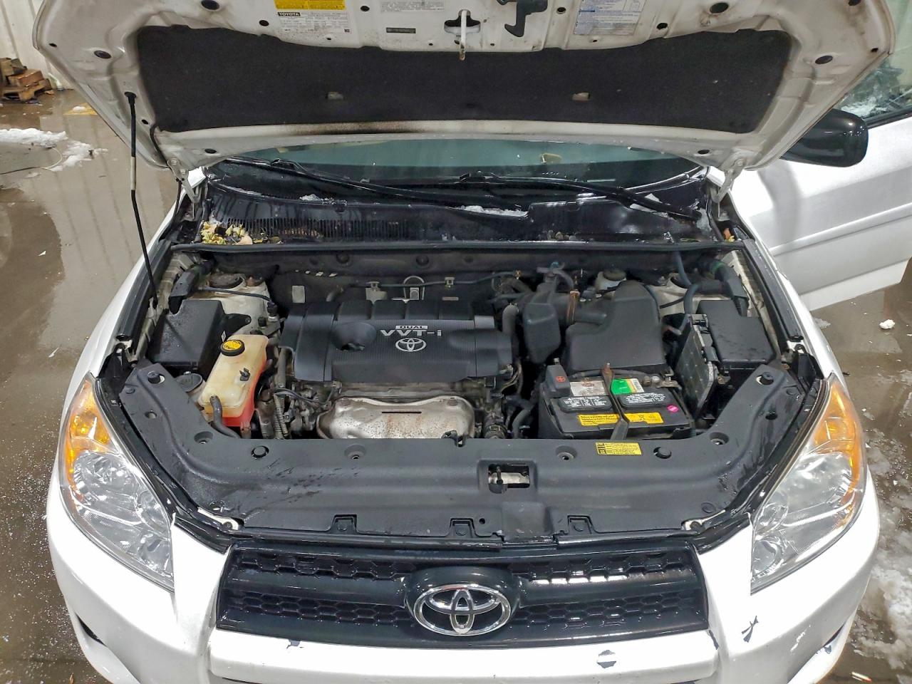 2010 TOYOTA RAV4 photo 12