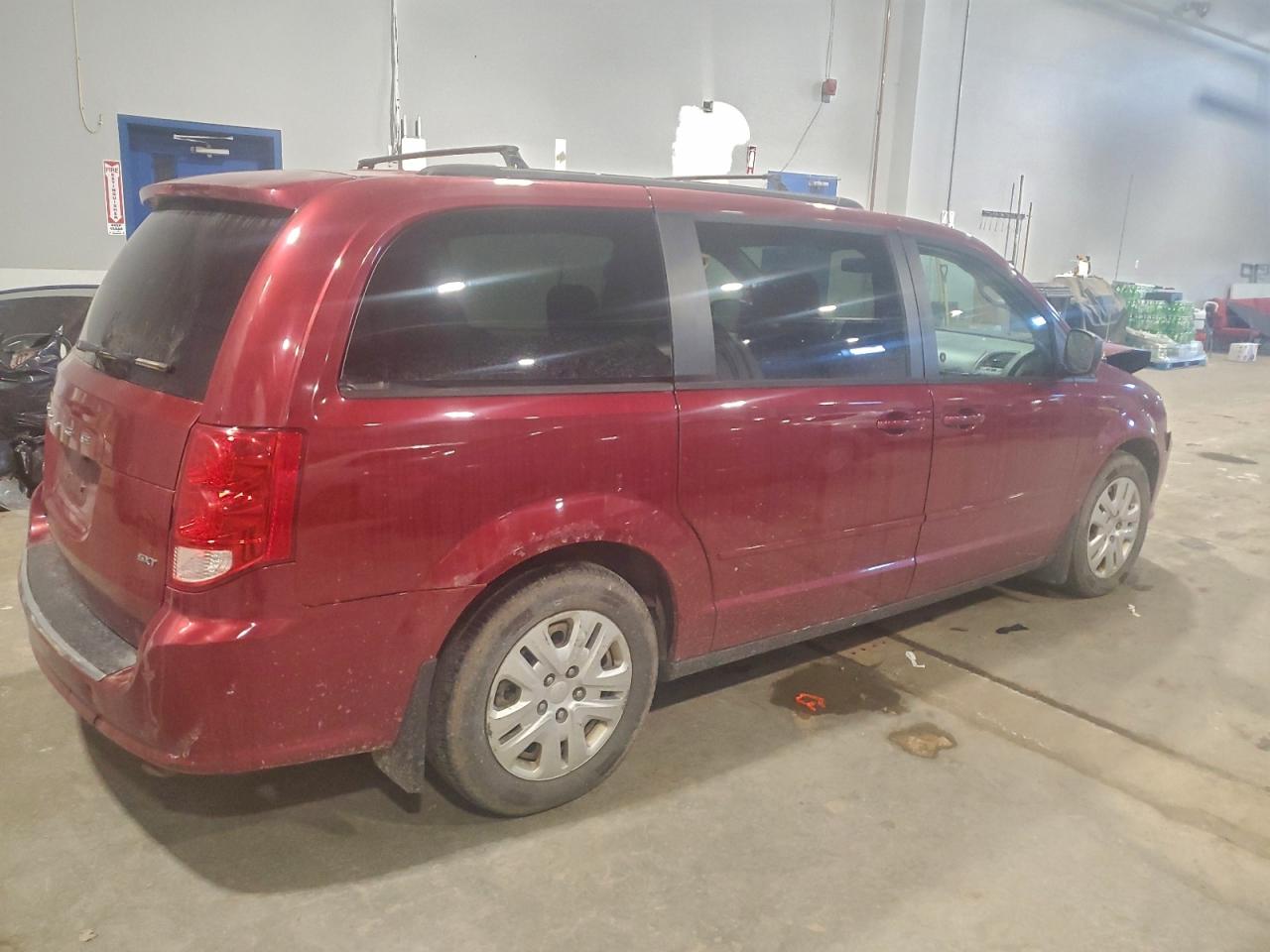 2015 DODGE GRAND CARAVAN SE photo 3