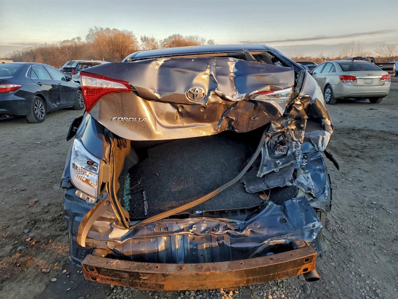 2015 TOYOTA COROLLA L photo 6