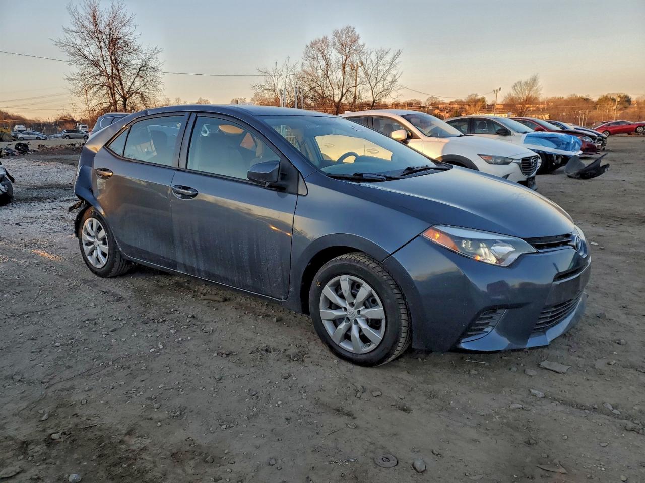 2015 TOYOTA COROLLA L photo 4