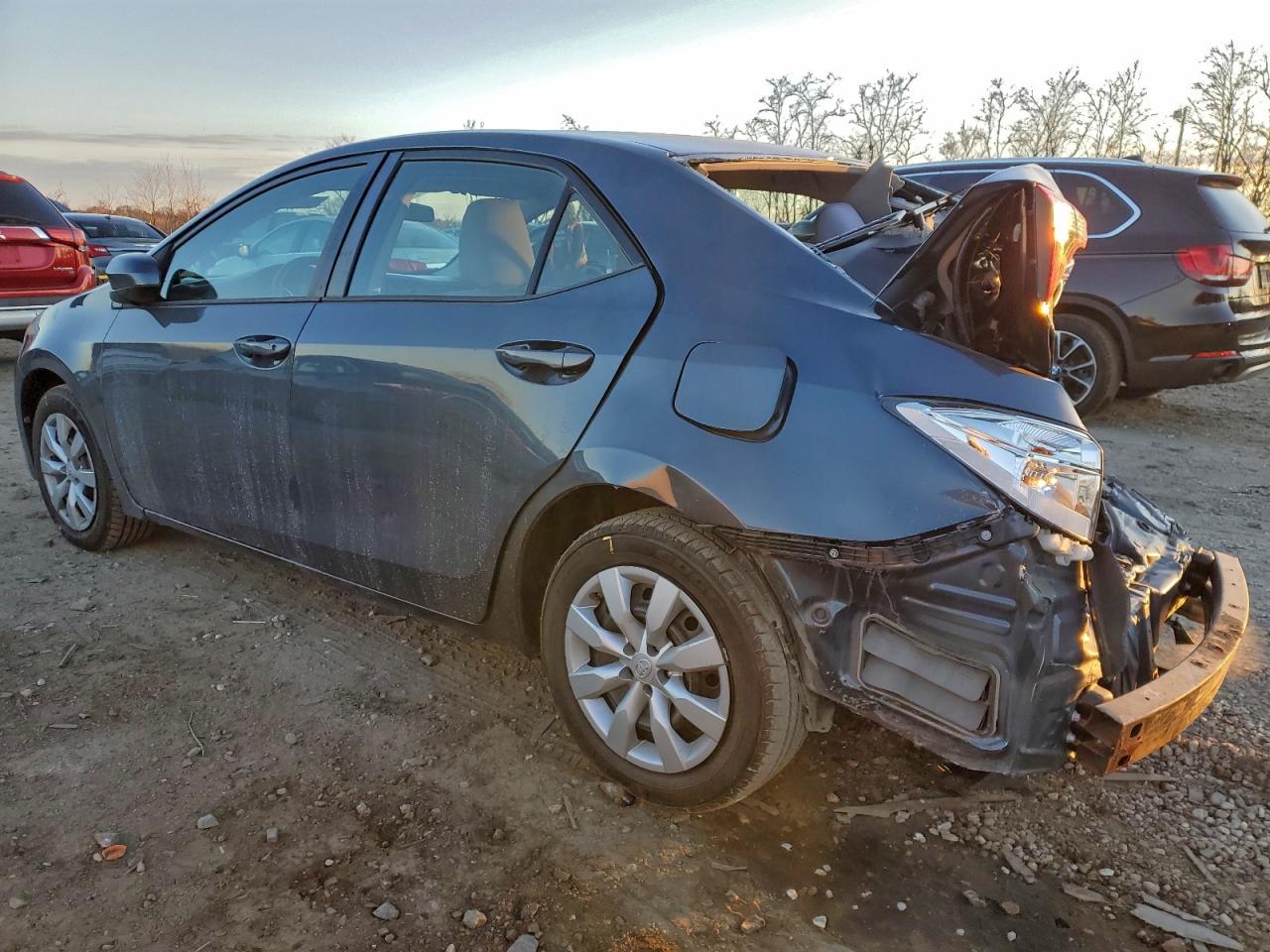 2015 TOYOTA COROLLA L photo 2