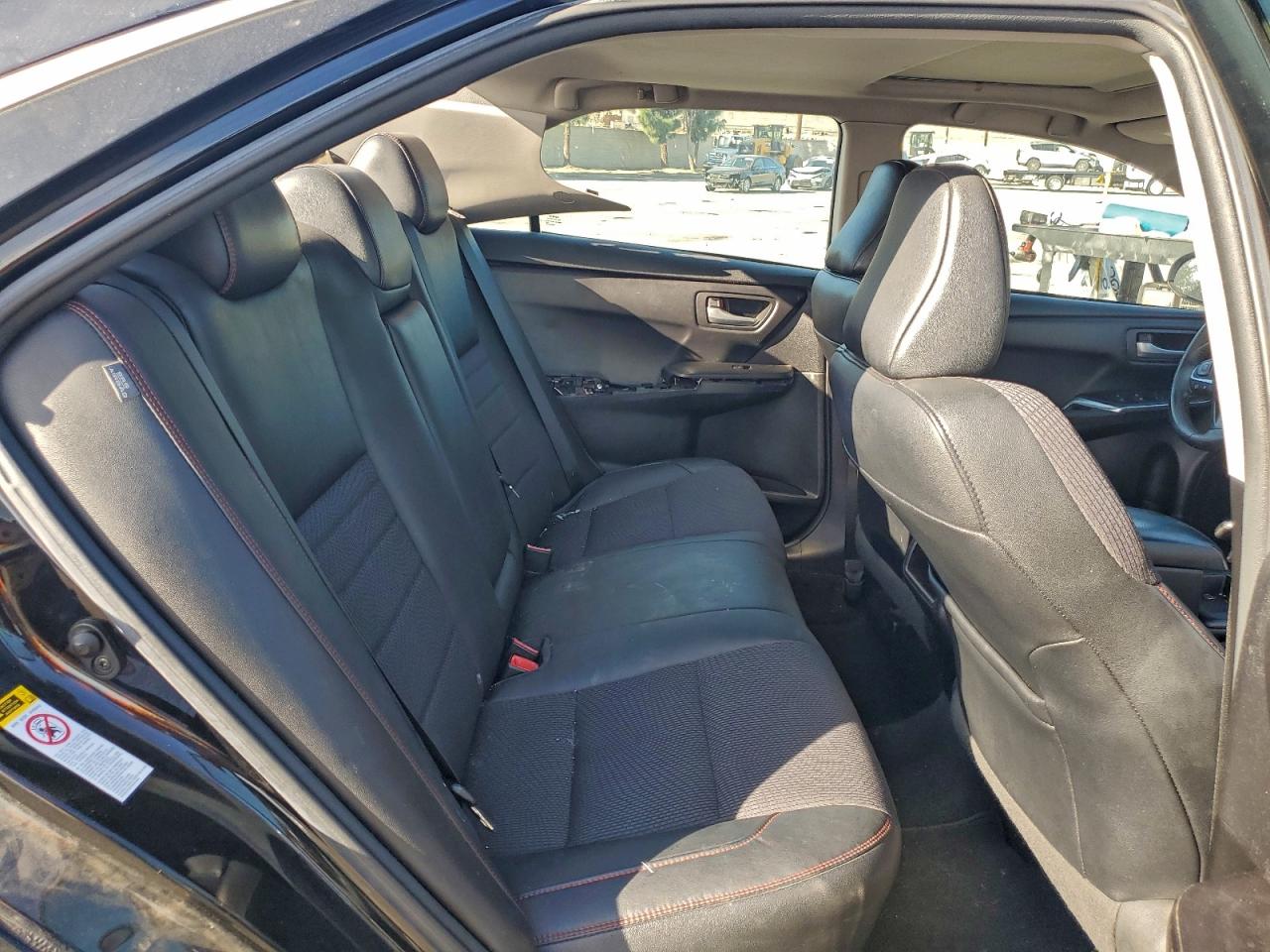 2017 TOYOTA CAMRY LE photo 10