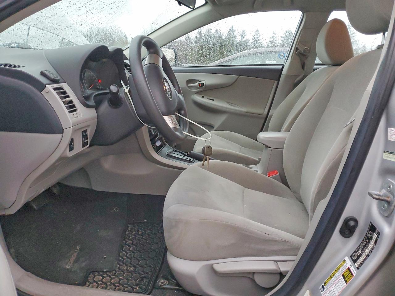 2012 TOYOTA COROLLA BASE photo 13