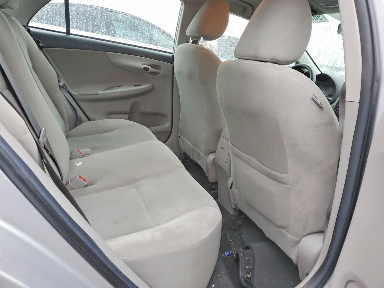 2012 TOYOTA COROLLA BASE photo 19