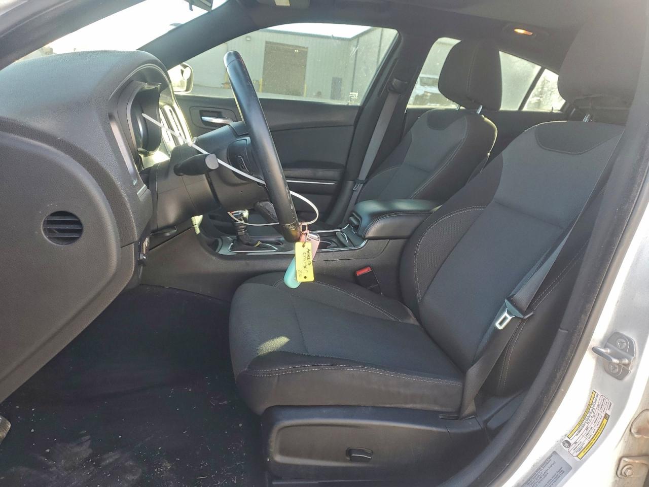 2015 DODGE CHARGER SE photo 13