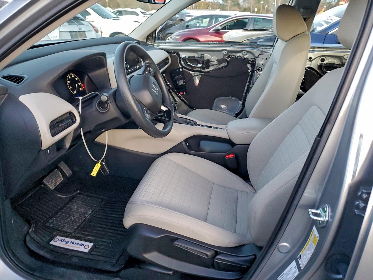 2024 HONDA HR-V LX photo 7