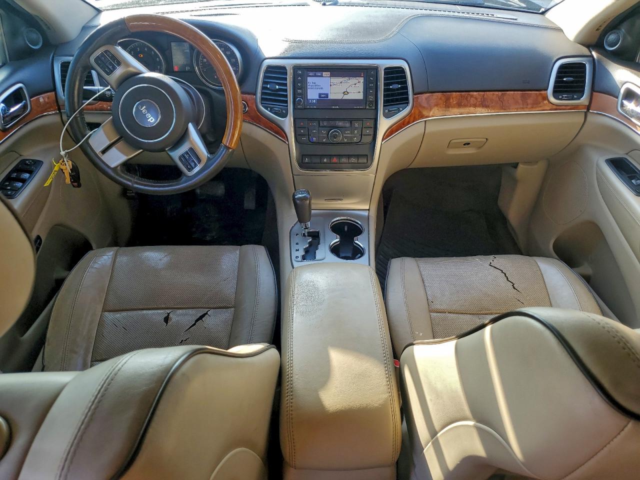 2012 JEEP GRAND CHEROKEE OVERLAND photo 8