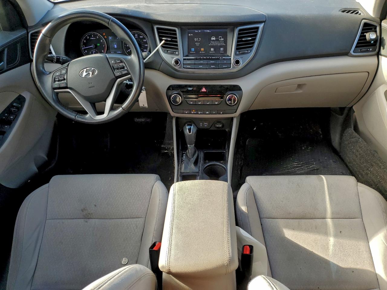 2018 HYUNDAI TUCSON SEL photo 8