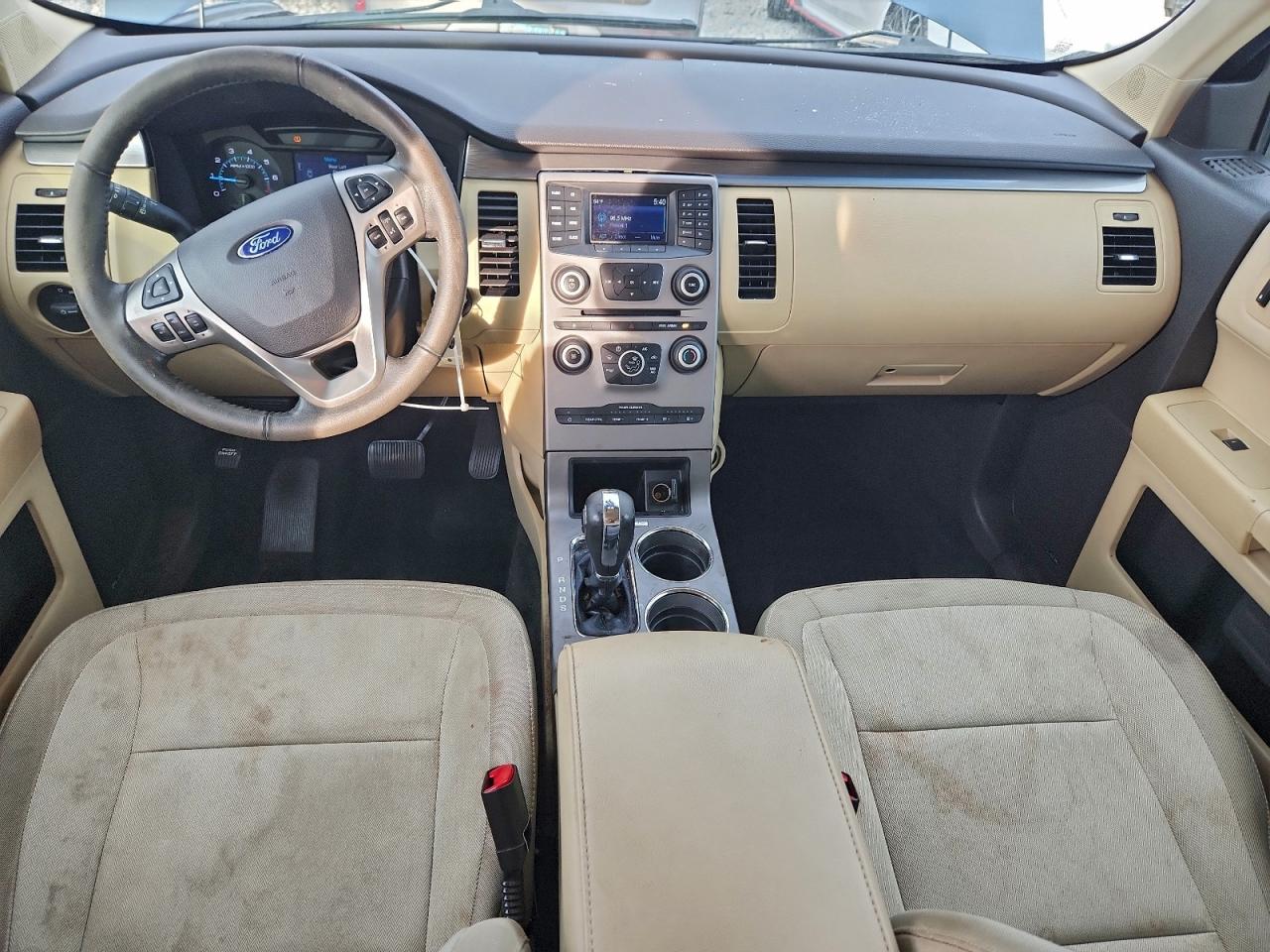 2016 FORD FLEX SE photo 8