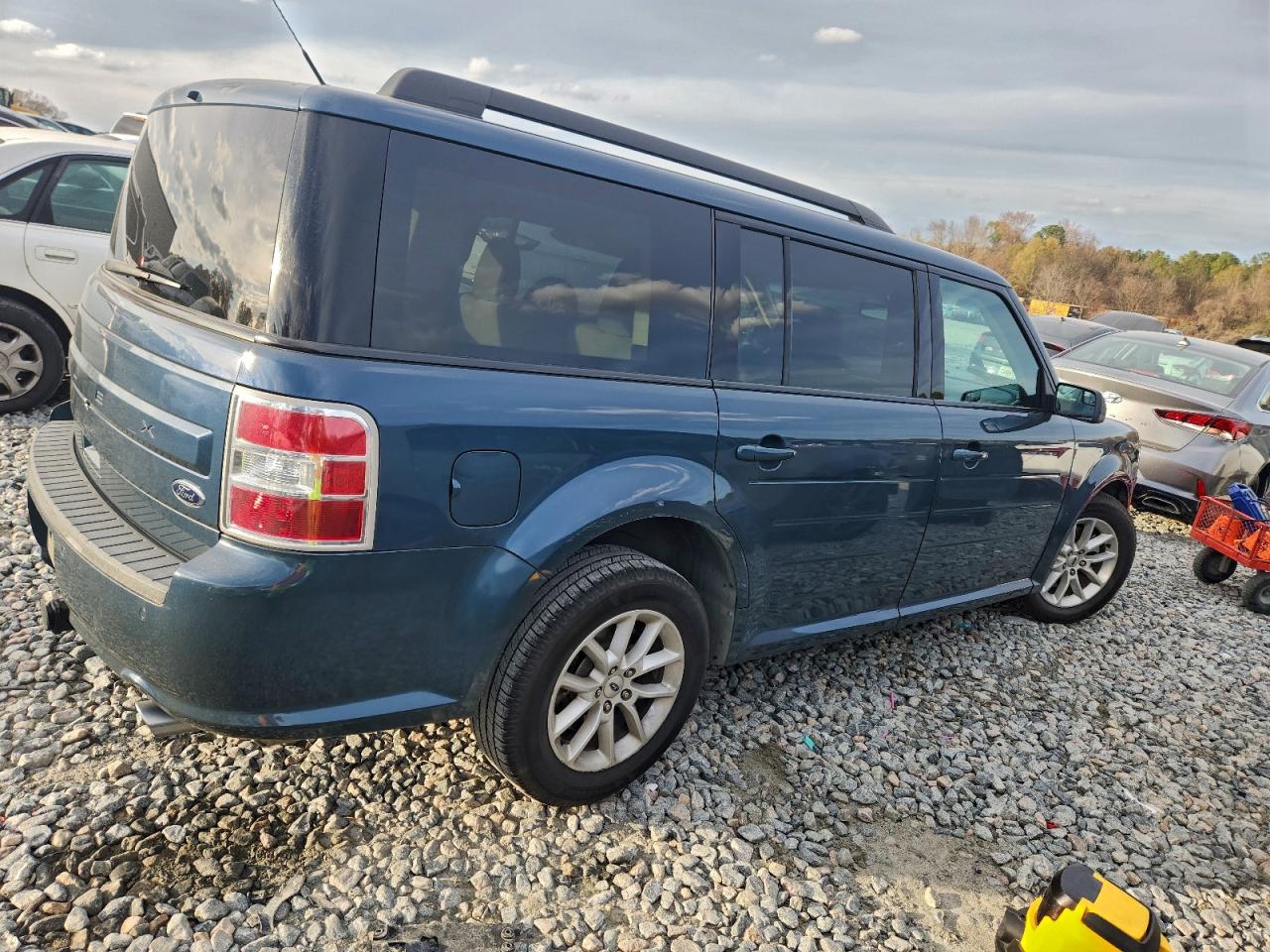 2016 FORD FLEX SE photo 3
