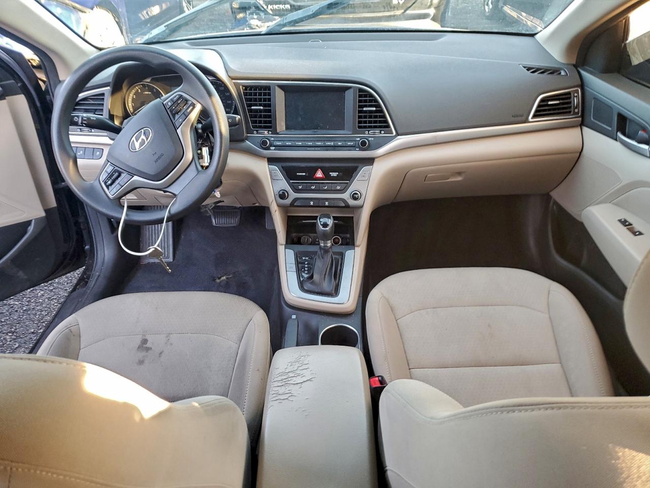 2018 HYUNDAI ELANTRA SEL photo 8