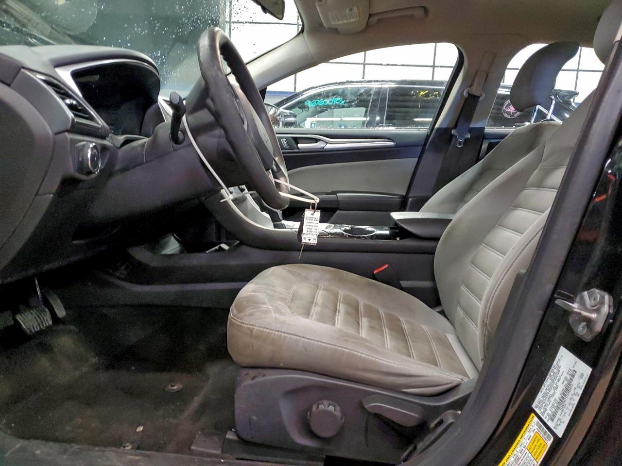 2014 FORD FUSION S photo 25