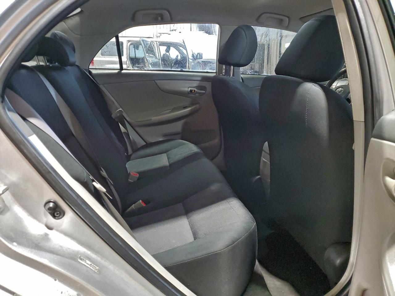 2010 TOYOTA COROLLA BASE photo 10