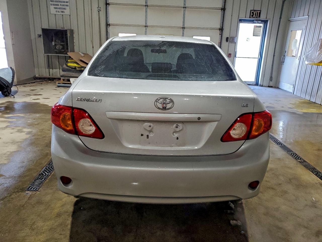 2010 TOYOTA COROLLA BASE photo 6
