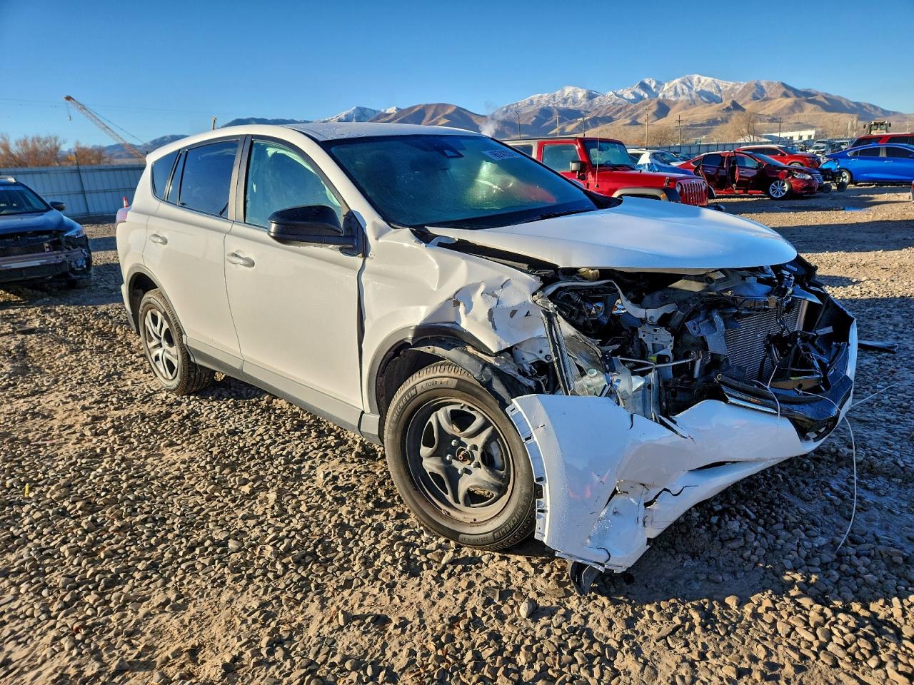2018 TOYOTA RAV4 LE photo 4