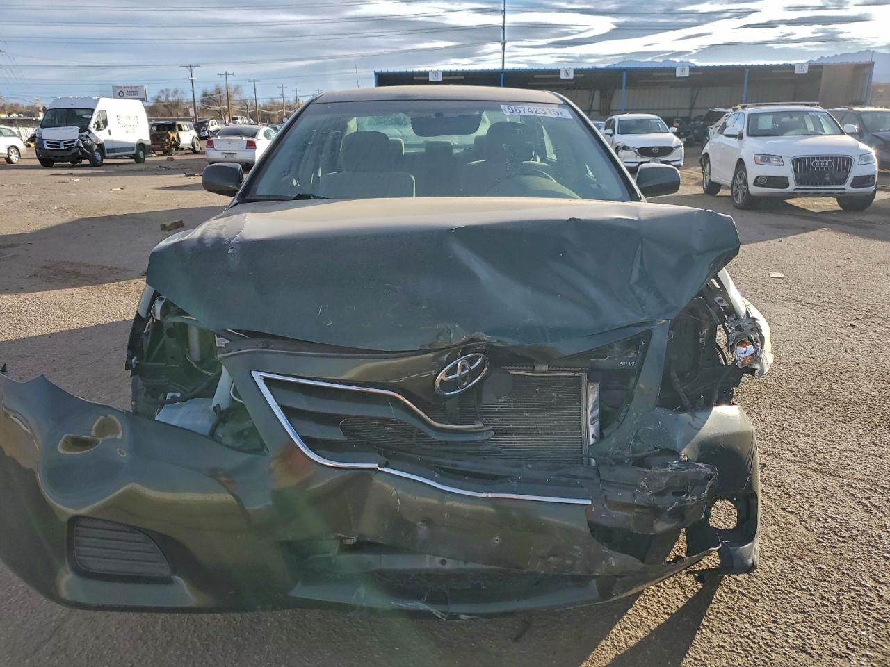 2011 TOYOTA CAMRY BASE photo 5