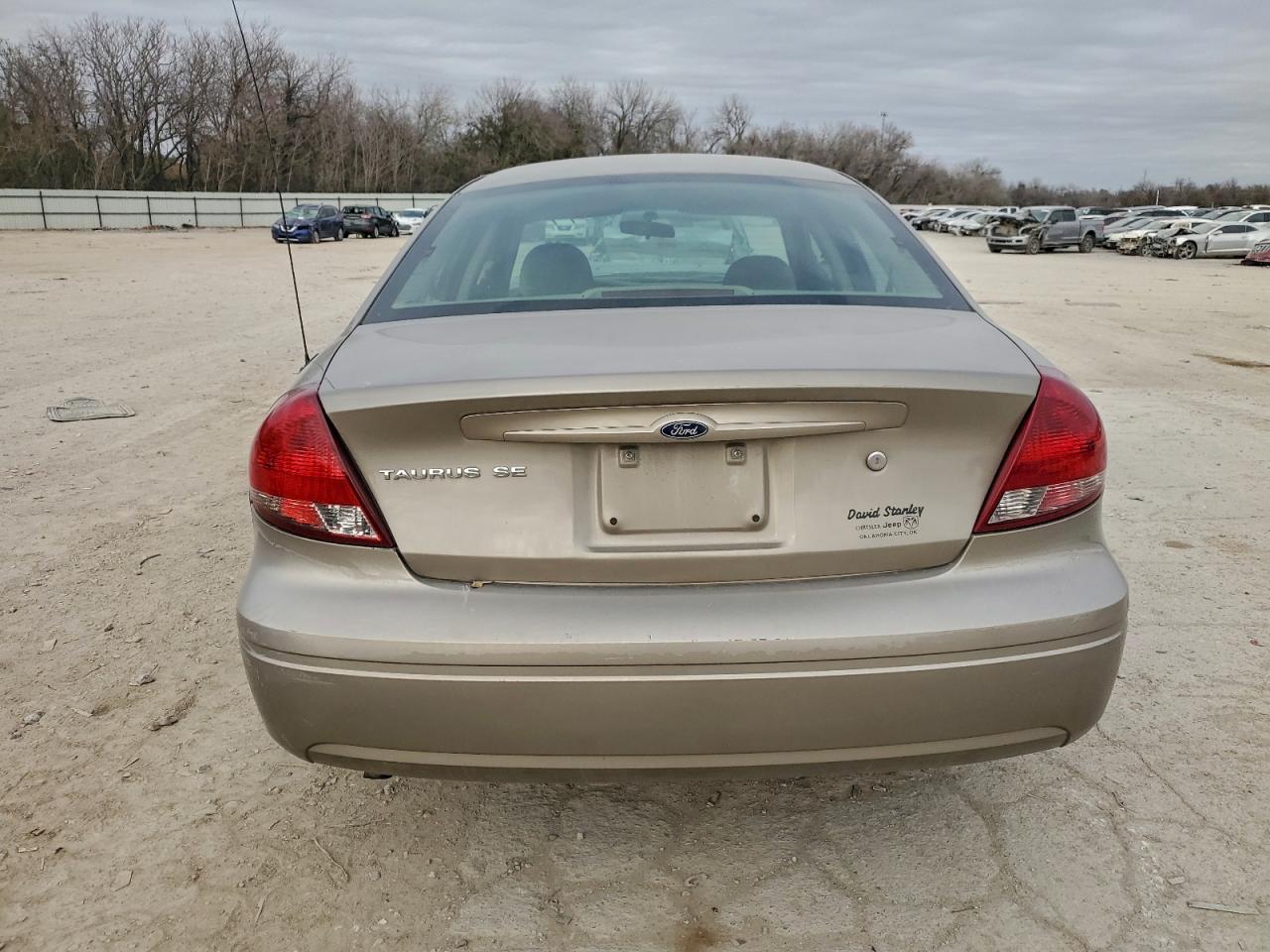 2006 FORD TAURUS SE photo 6