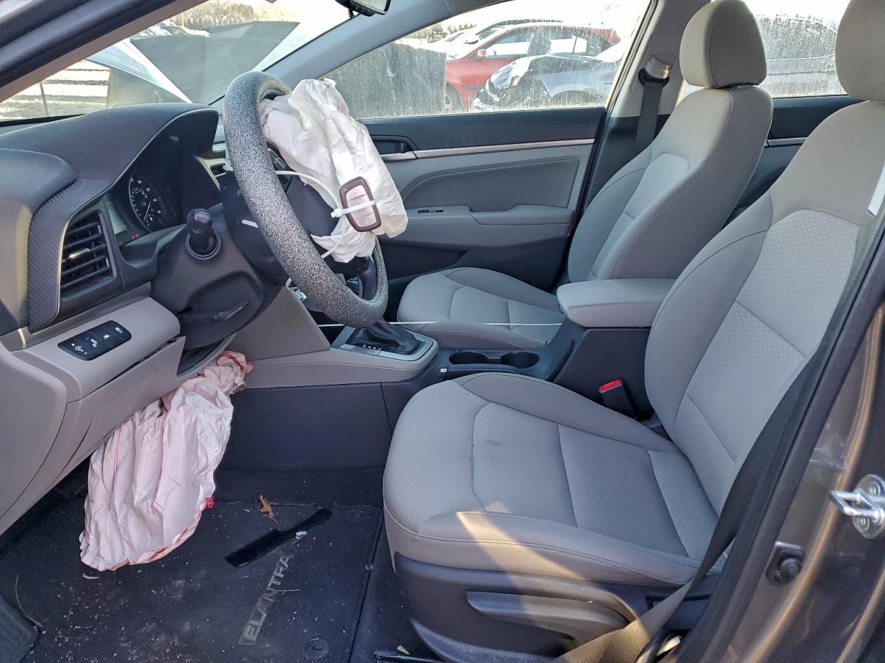 2020 HYUNDAI ELANTRA SEL photo 7
