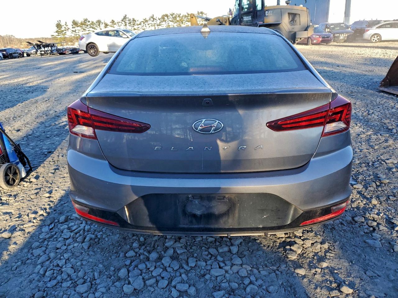 2020 HYUNDAI ELANTRA SEL photo 6