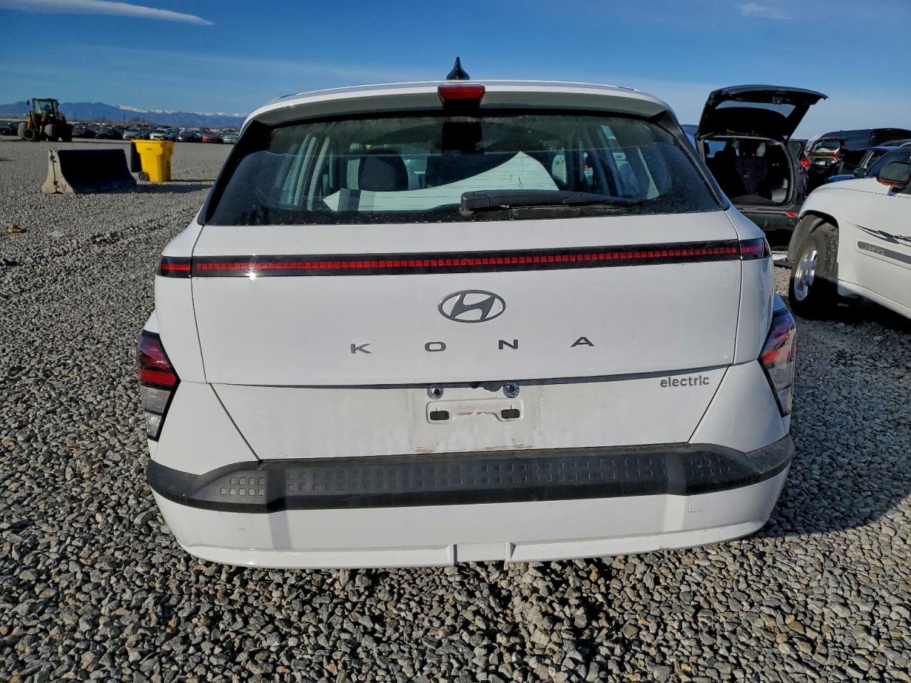 2025 HYUNDAI KONA SE photo 6