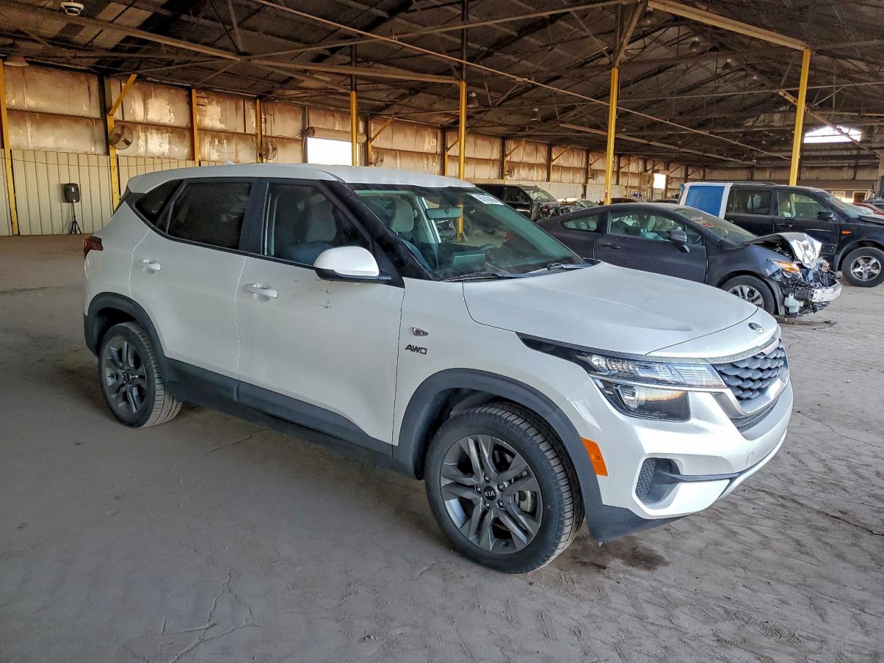 2021 KIA SELTOS LX photo 4