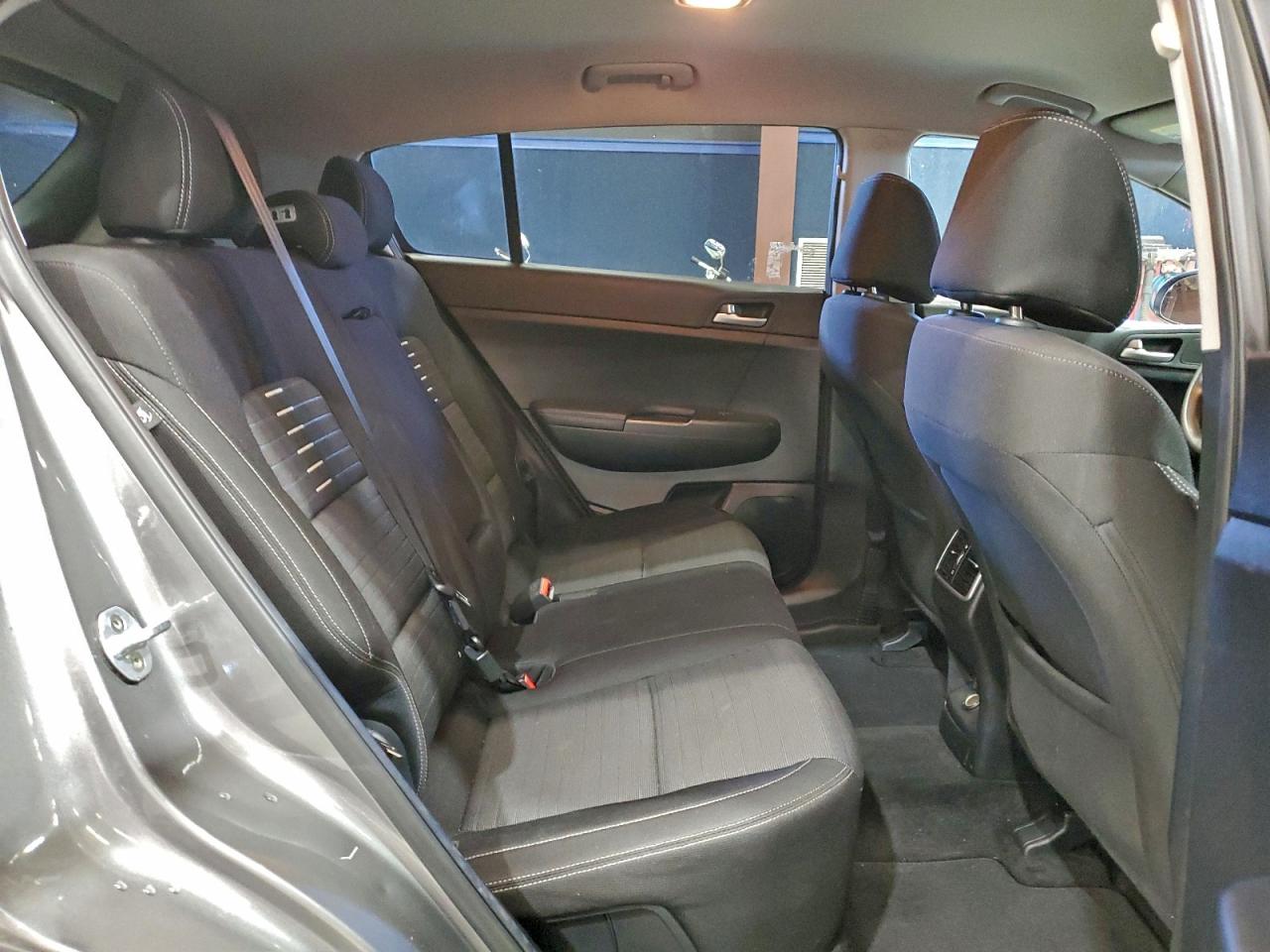 2018 KIA SPORTAGE LX photo 11