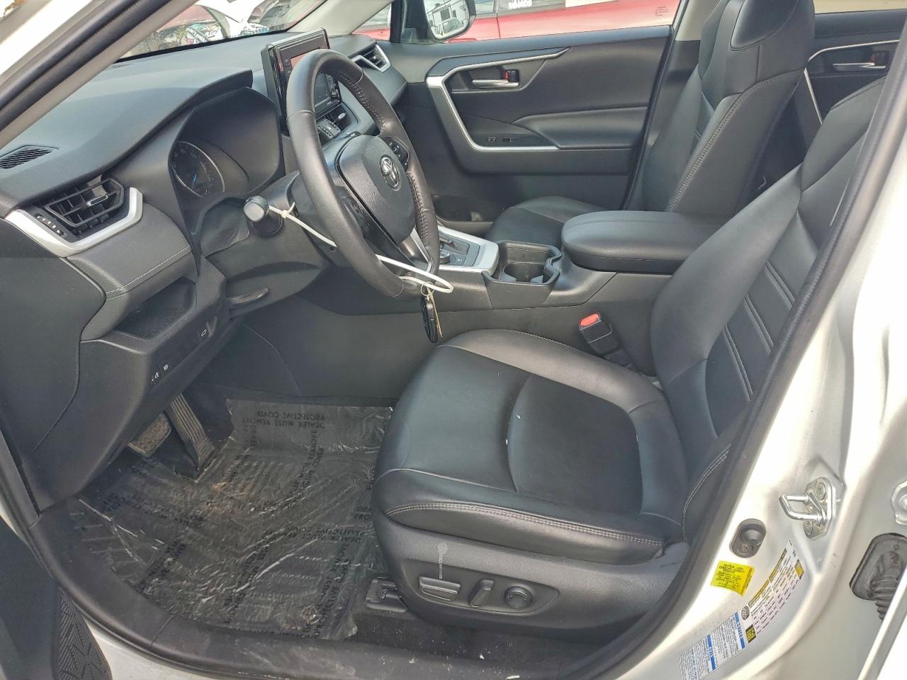 2021 TOYOTA RAV4 XLE PREMIUM photo 7