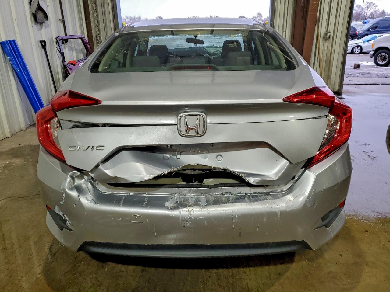 2017 HONDA CIVIC LX photo 6