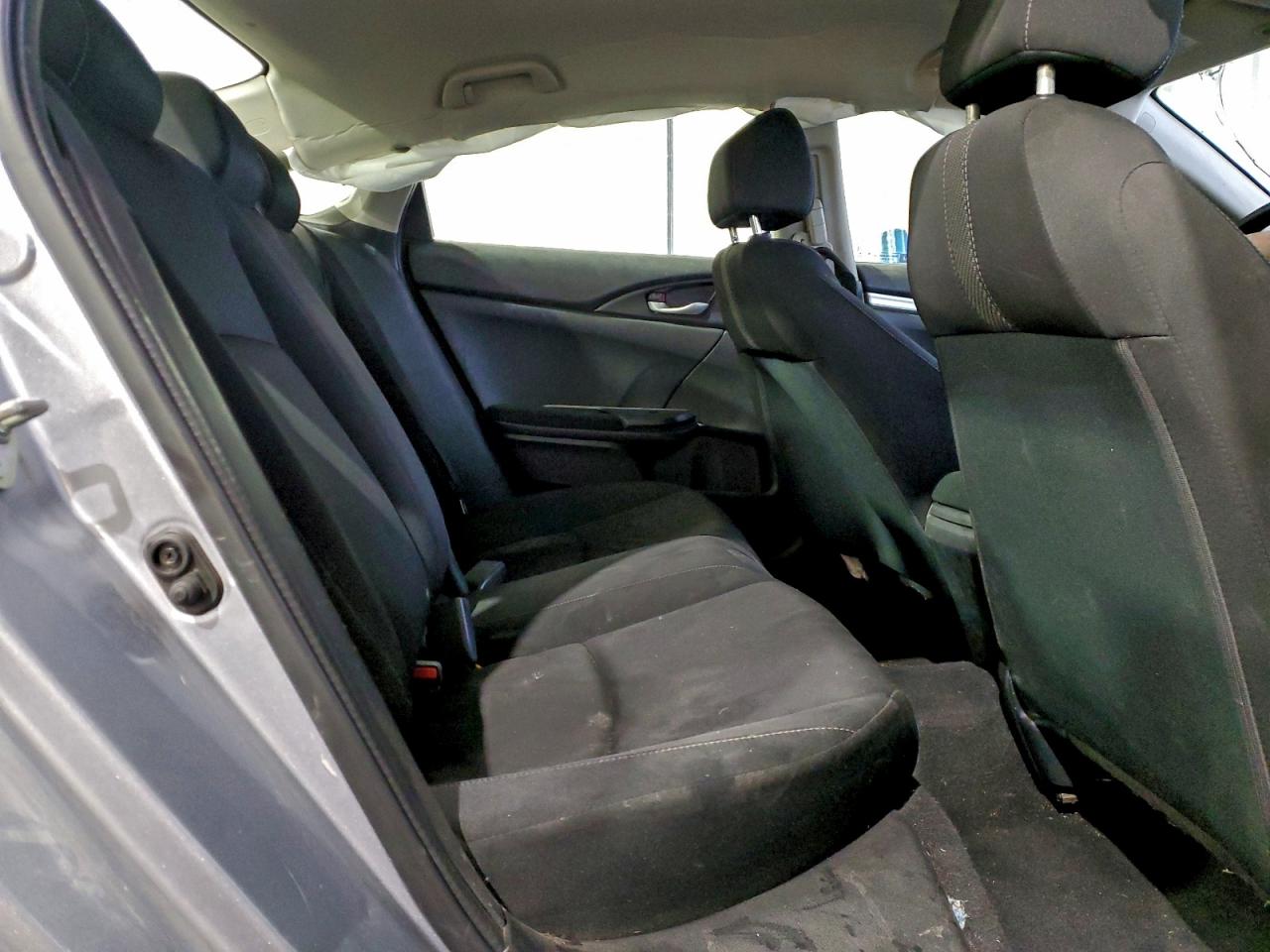 2017 HONDA CIVIC LX photo 10