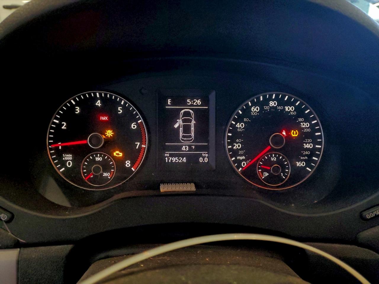 2013 VOLKSWAGEN JETTA GLI photo 9