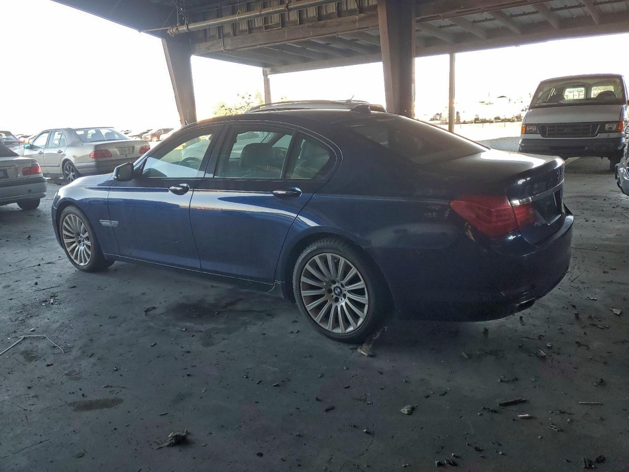 2009 BMW 750 I photo 2