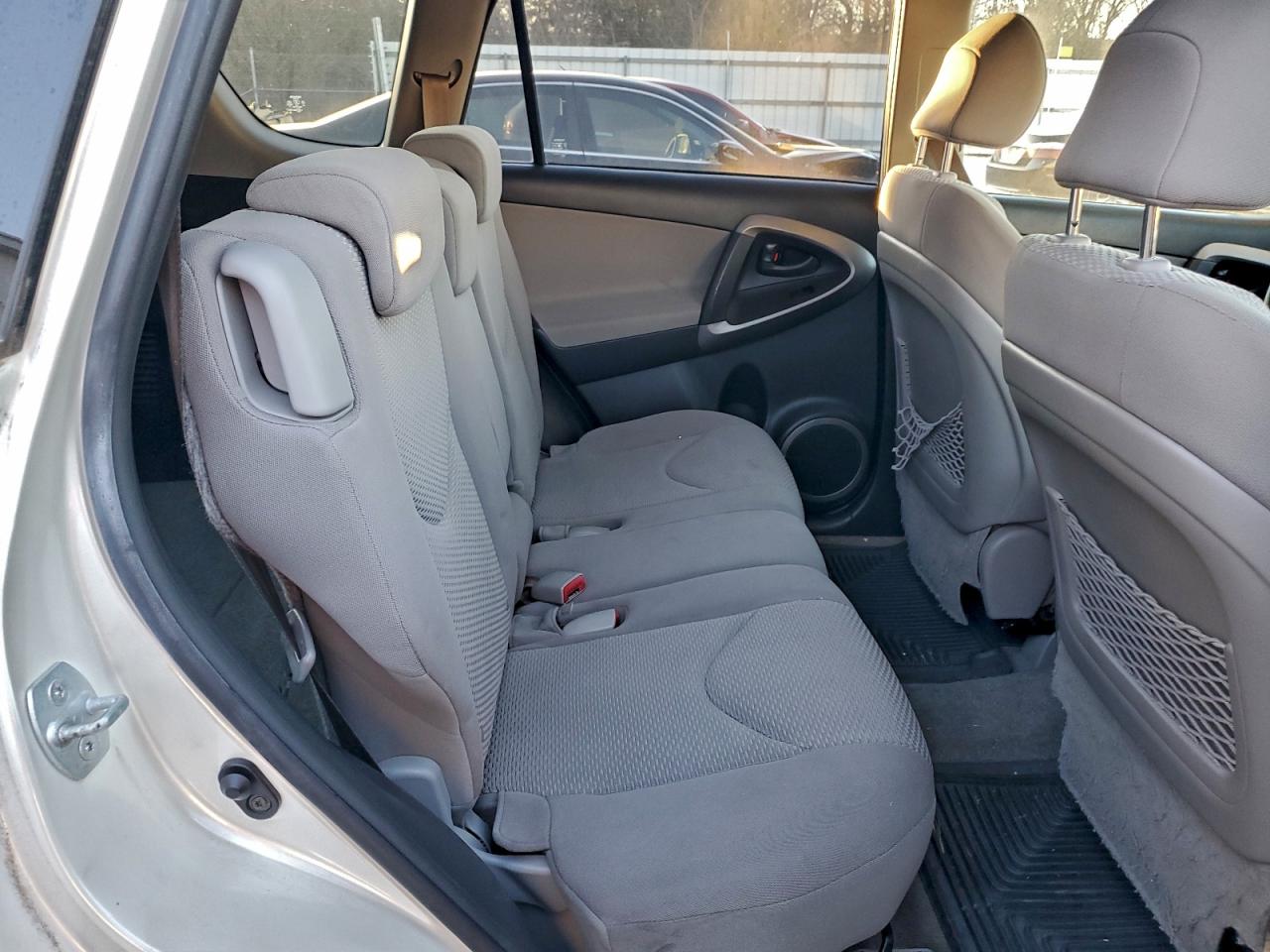 2006 TOYOTA RAV4 LIMITED photo 11