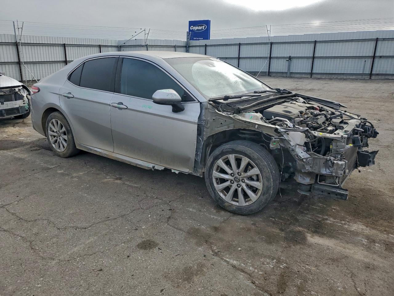 2018 TOYOTA CAMRY L photo 4