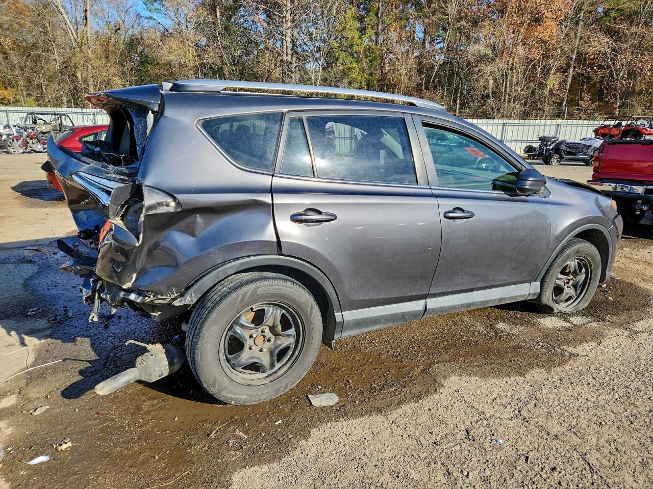 2017 TOYOTA RAV4 LE photo 3