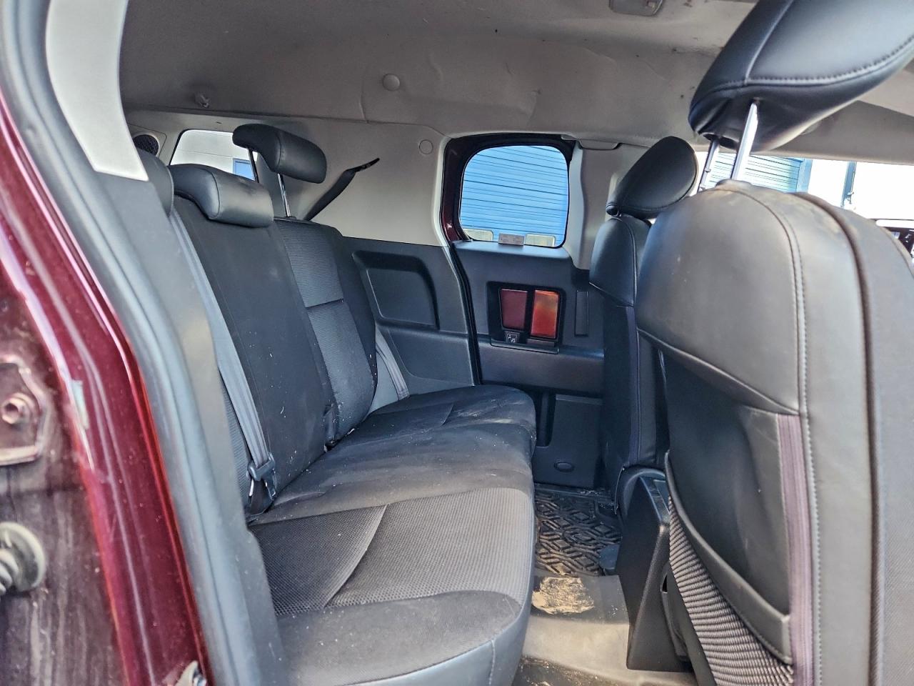 2007 TOYOTA FJ CRUISER photo 10