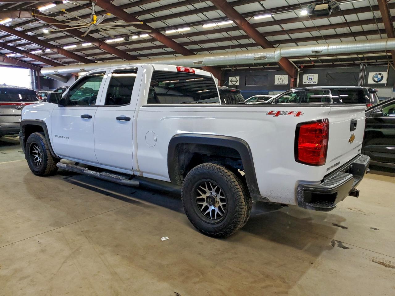 2014 CHEVROLET SILVERADO K1500 photo 2